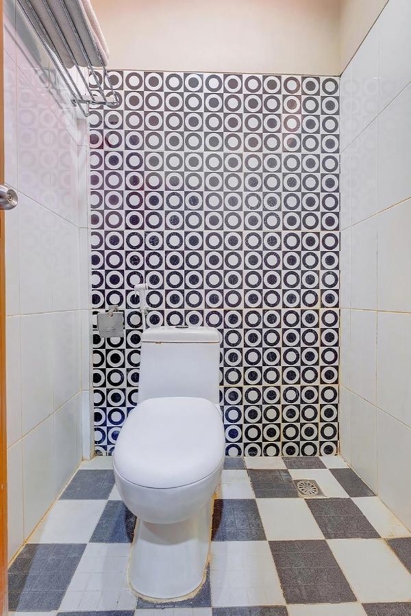 Oyo Flagship 3726 Tembok Batu Residence Tugu ภายนอก รูปภาพ